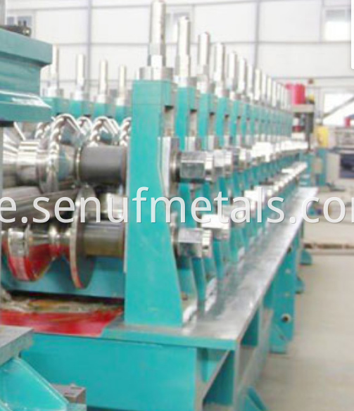 Highway Guardrail Fence Post Roll Forming Machine2